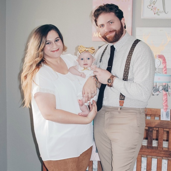 MEET HEATHER! 🎀👜📿👗🛍 - Picture 5 of 8